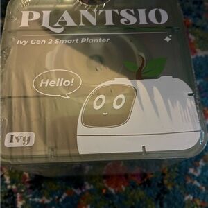 Plantsio Ivy Gen 2 Smart Planter